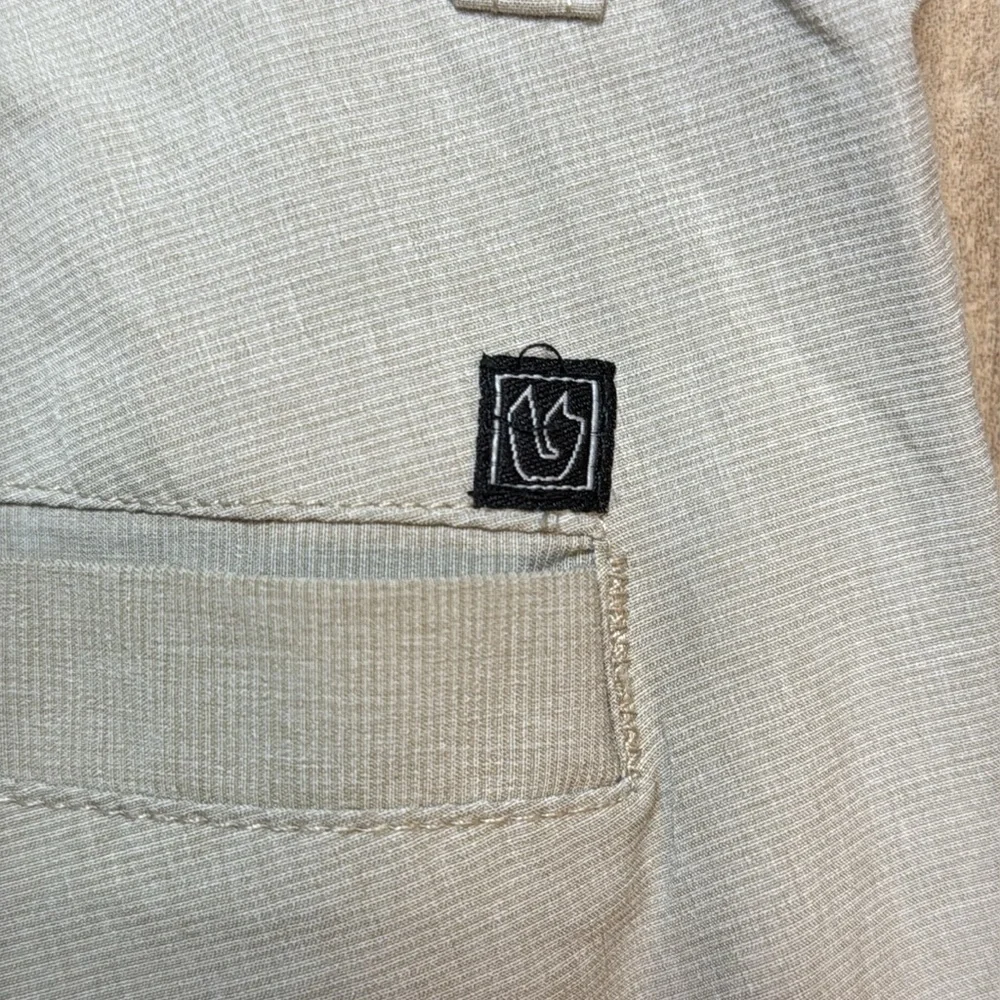 Burnside Light Tan Cargo Shorts for Men's Size 32